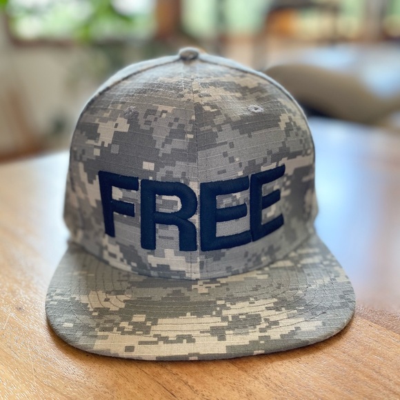 SnapBack Hat - FREE - Picture 1 of 1